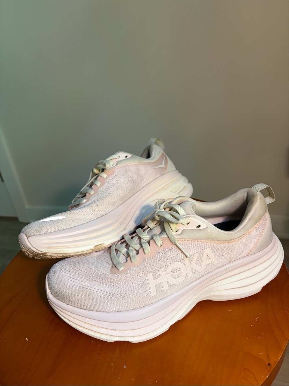 HOKA Women's Bondi 8 Running
Shoes